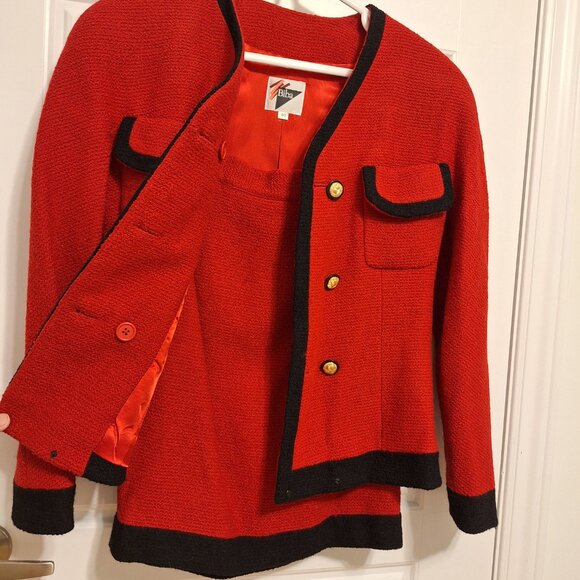 Vintage Biba Wool Suit Red Jacket and Skirt with Gold Buttons from early 1990s - Picture 4 of 16